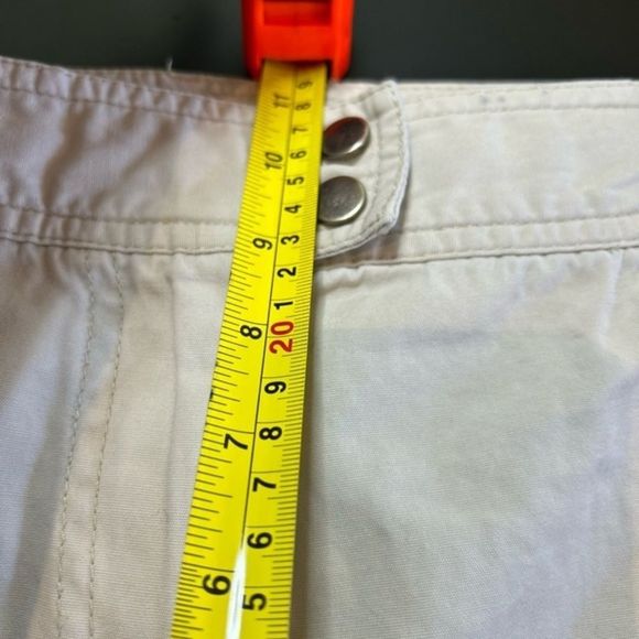 Reitmans women’s cream cargo short size 15‎ - Picture 10 of 11